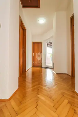 House for sale in Veli vrh, 160 m² - 13