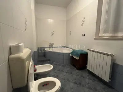Crikvenica - kuća 375 m² sa garažom, dvorištem i pogledom na more - 17