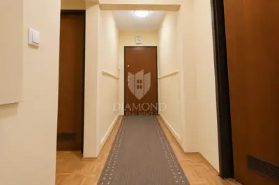Apartment 71 m², Malešnica - 2 loggias and a view of the park - 10