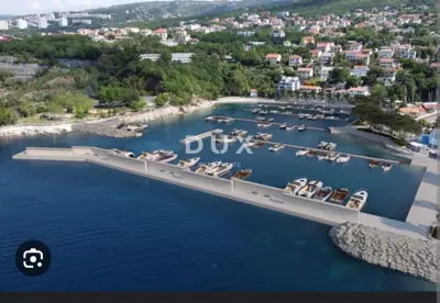 Land plot for sale in Kostrena