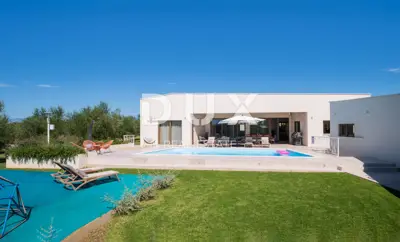 House 350 m², Smoković - furnished, pool and winter garden