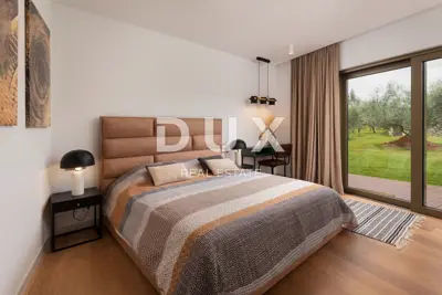 House 350 m², Smoković - furnished, pool and winter garden - 19