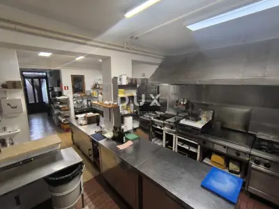 ISTRA, RABAC - Restaurant with an established business, parking - NO INVESTMENT NEEDED! ! - 17