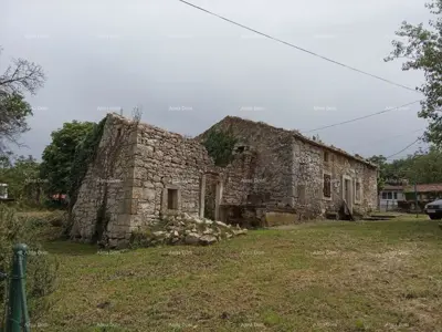Stone house for renovation, Kršan, 94 m² on a plot of 329 m² - 2