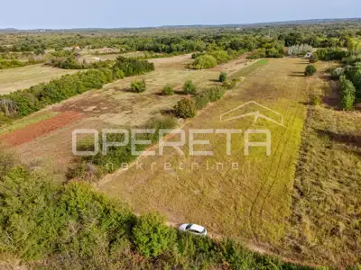Land 8,650 m², Krmed - building and agricultural land - 10