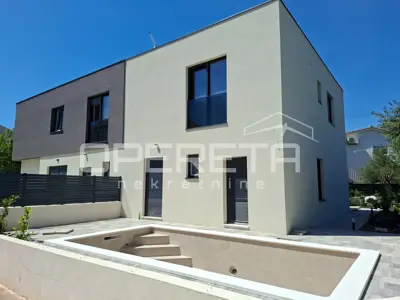 Haus zum Kauf in Srima, 148,8 m² - 3