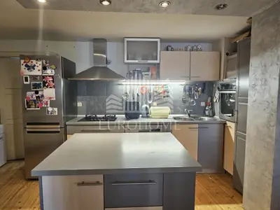 Stan 82 m², Dolac Šibenik - prvi red do mora - 8