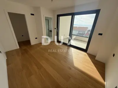 Villa 172 m², Pobri - Meerblick und Jacuzzi - 8