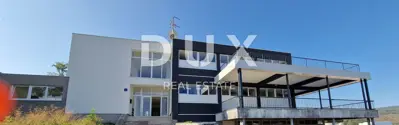 Motel 1,026 m², Pićan - 70 beds and renovated