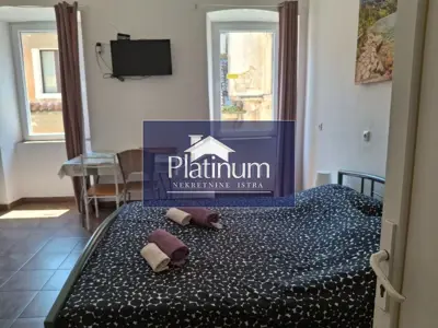 Stan 90 m², Pula Centar - 4 jedinice - 5