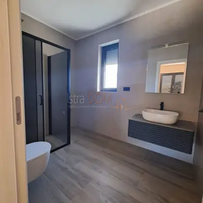 Vila 218 m², Medulin - luksuzna dvojna vila - 10