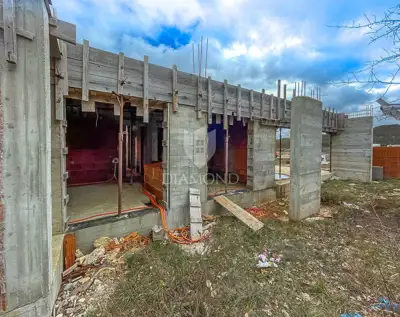 Kuća 135 m², Rovinj okolica - mirno okruženje - 12