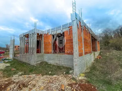 Kuća 135 m², Rovinj okolica - mirno okruženje - 2
