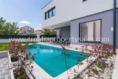 Haus, Kaštela, 404 m², 1 690 000 € - 3