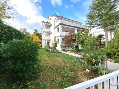 Haus 384 m², Malinska auf der Insel Krk, 250 m vom Meer - 10