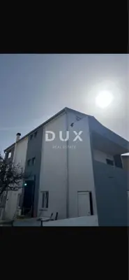 Haus 250 m², Vrsi - 4 Wohnungen und 3 Terrassen - 14
