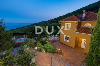 Opatija, Veprinac, samostojeća vila, 200 m², bazen, igralište, pogled