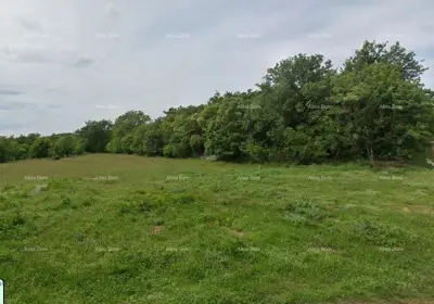 Zemljište 550 m², Valdebek Pula - projekt za 4 stana