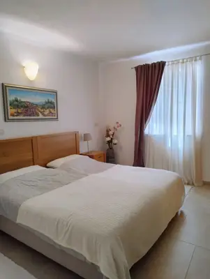 Kuća 115 m², Buje - panoramski pogled i bazen - 14