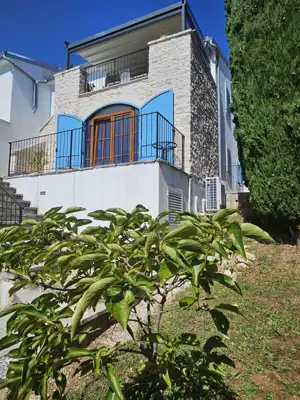 Kuća 115 m², Buje - panoramski pogled i bazen - 3