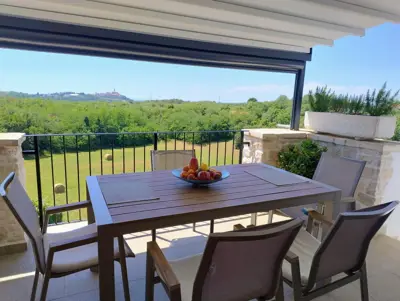 Kuća 115 m², Buje - panoramski pogled i bazen - 4