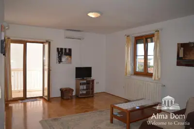 Haus 370 m², Medulin - fünf Apartments und Parkplatz - 15