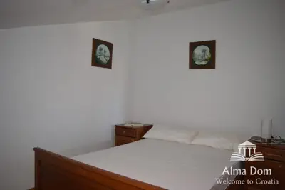 Haus 370 m², Medulin - fünf Apartments und Parkplatz - 17