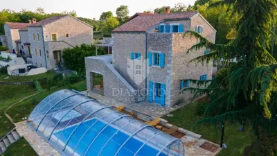 Haus zum Kauf in Trviž, 230 m²