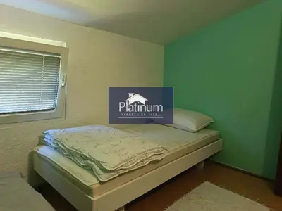 Haus 84 m², Kavran - Terrasse und Parkplatz - 9