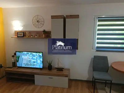 Haus 84 m², Kavran - Terrasse und Parkplatz - 8