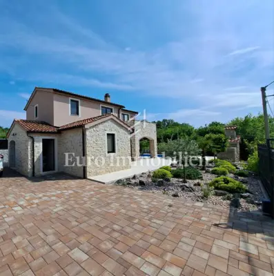 Haus zum Kauf in Malinska, 150 m² - 2