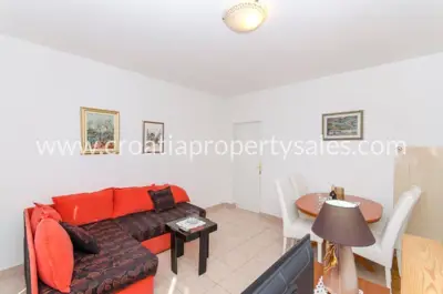 Kuća, Brač, 80 m², 350 000 € - 3