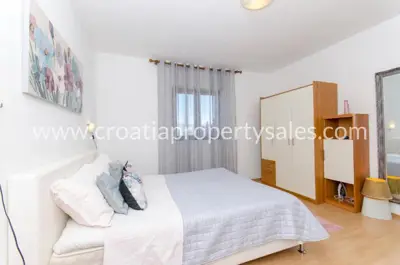 Kuća, Brač, 80 m², 350 000 € - 7