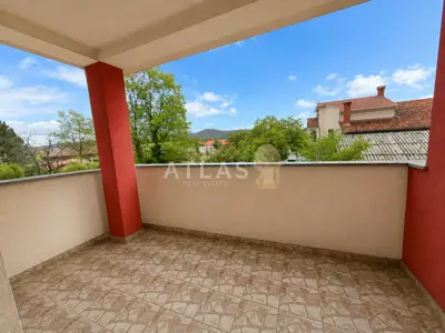 GROBNIK, DRAŽICE | Stan u mirnom okruženju - 9