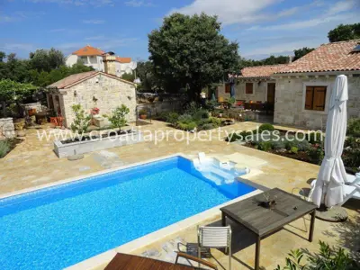 Haus, Rogoznica, rustikalisch eingerichtetes Anwesen mit Pool - 2