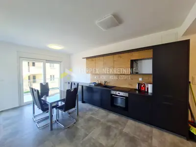 Apartment for sale in Novi Vinodolski, 75 m²