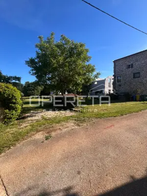 Haus 330 m², Brtonigla - Anwesen mit Bauland - 8