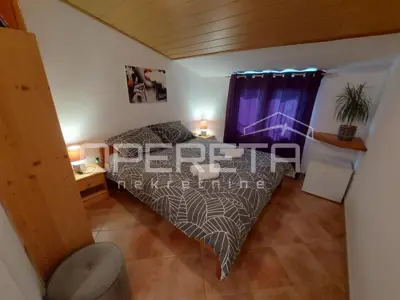 Haus 330 m², Brtonigla - Anwesen mit Bauland - 4