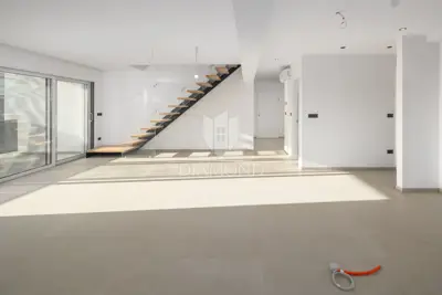 Rovinj, apartment in a prime location with sea view - 4