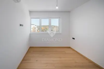 Rovinj, apartment in a prime location with sea view - 18