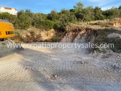 Baugrundstück 1.200 m², Šolta - erste Reihe zum Meer - 9