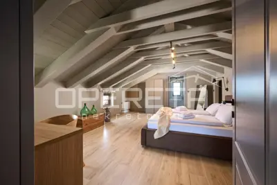 Villa 320 m², Poreč surroundings, sea view - 14