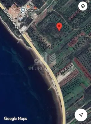 Poljoprivredno zemljište 1.900 m², Sveti Filip i Jakov, pogled na more