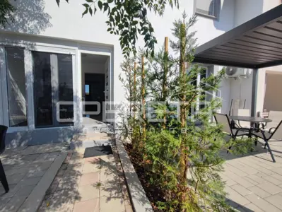 Stan 77 m², dva odvojena apartmana, 100 m do plaže, Vir, Zadar - 9