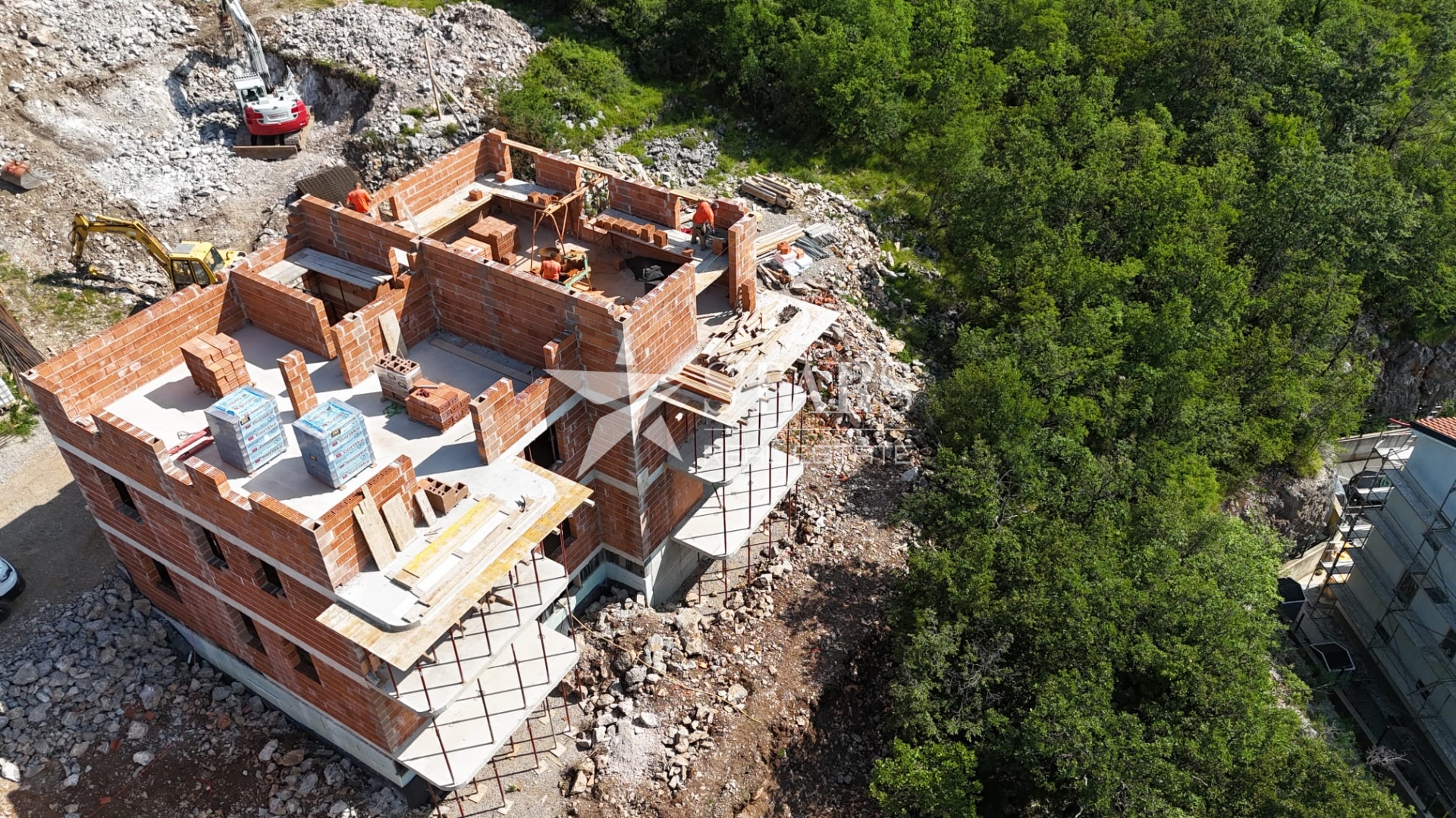 Viškovo, Kosi – 2S+DB – Prizemlje sa 60 m² okućnice – Novogradnja
