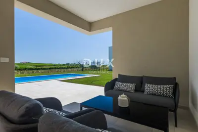 Villa 274 m², Brtonigla - pool, jacuzzi and summer kitchen - 20