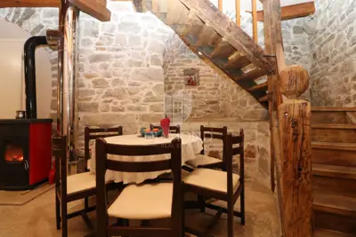 Steinhaus 124 m², Gračišće - renoviert und in Reihe - 8