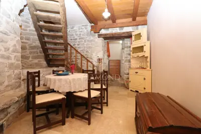 Steinhaus 124 m², Gračišće - renoviert und in Reihe - 7