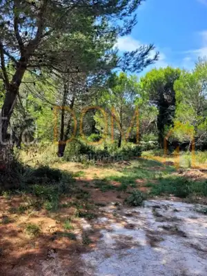 * Građevinsko zemljište Medulin 758 m² *