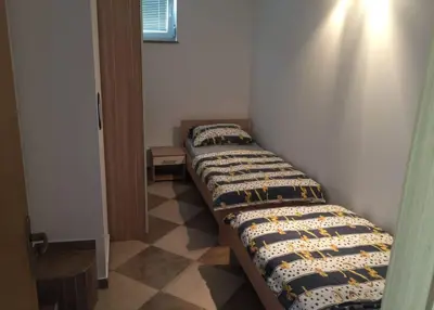 Apartment in Funtana, ground floor, 700 m from the sea and quiet street - 4